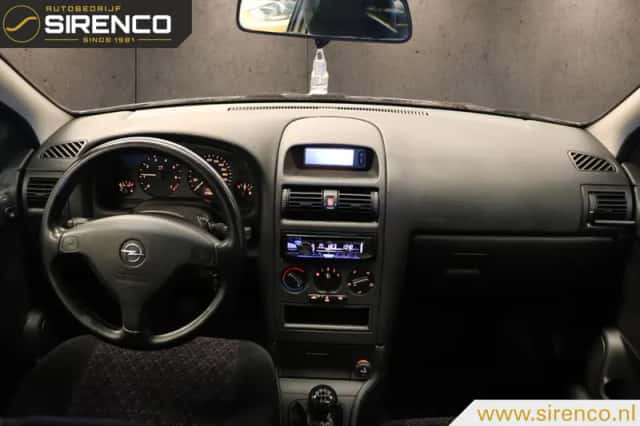 Opel Astra (2001) thumbnail 5