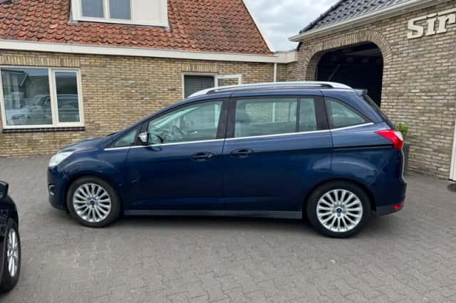 Ford Grand C-Max (2013) thumbnail 6