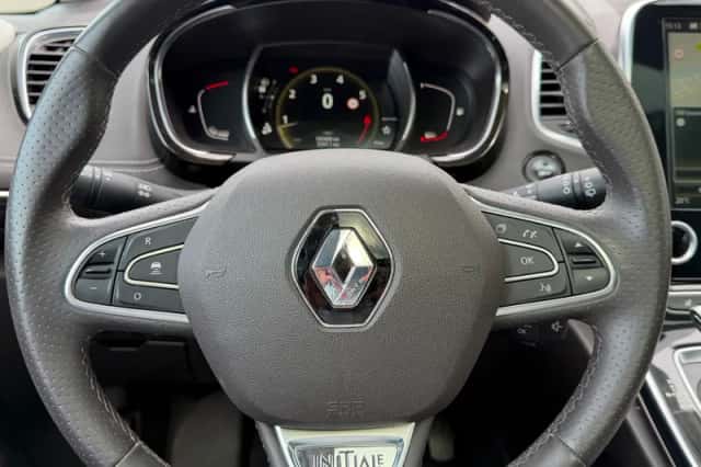 Renault Espace (2015) thumbnail 4