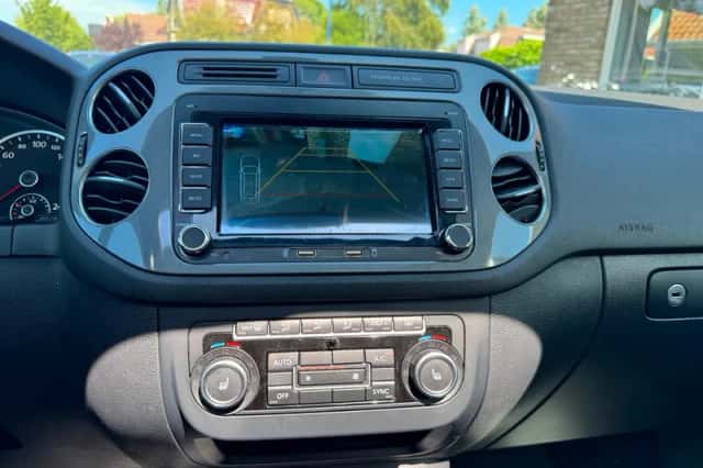Volkswagen Tiguan (2014) thumbnail 6