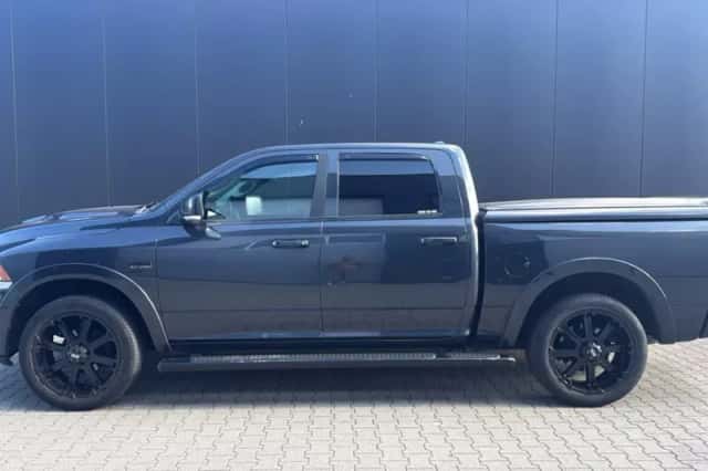 Dodge Ram (2018) thumbnail 2