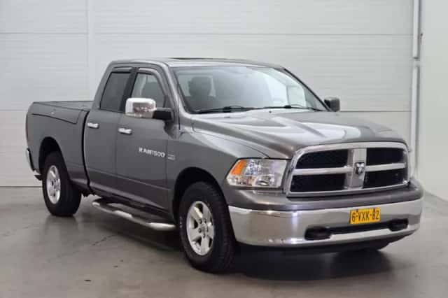 Dodge Ram (2013) thumbnail 4