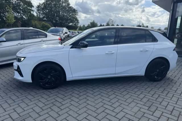 Opel Astra (2023) thumbnail 5
