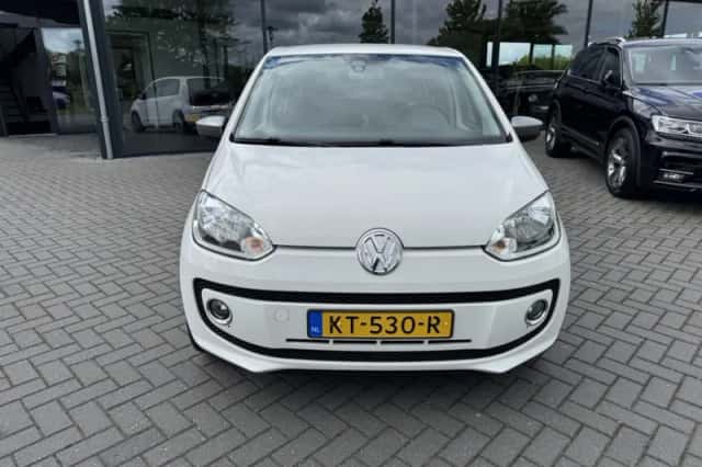 Volkswagen Up! (2013) thumbnail 3