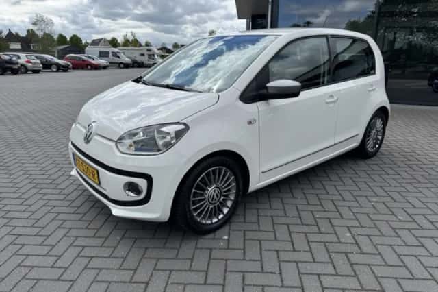 Volkswagen Up! (2013) thumbnail 4