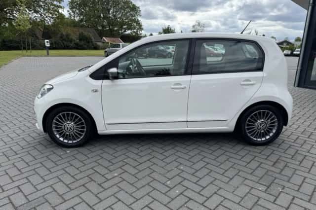Volkswagen Up! (2013) thumbnail 5