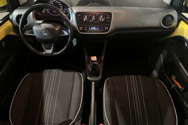 SEAT Mii (2016) thumbnail 2