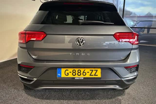Volkswagen T-Roc (2020) thumbnail 4
