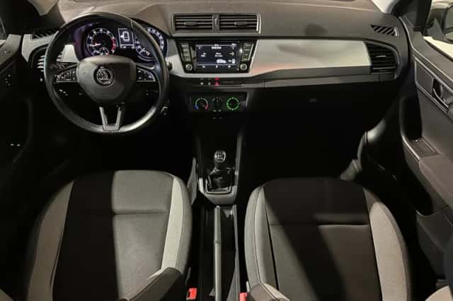 Škoda Fabia (2017) thumbnail 2