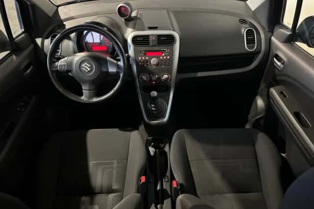Suzuki SPLASH (2012) thumbnail 2