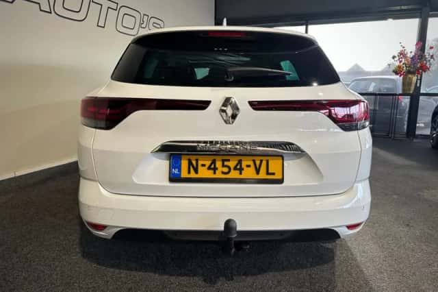 Renault Mégane (2022) thumbnail 4