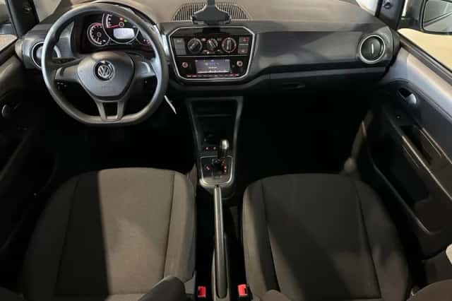 Volkswagen Up (2018) thumbnail 2