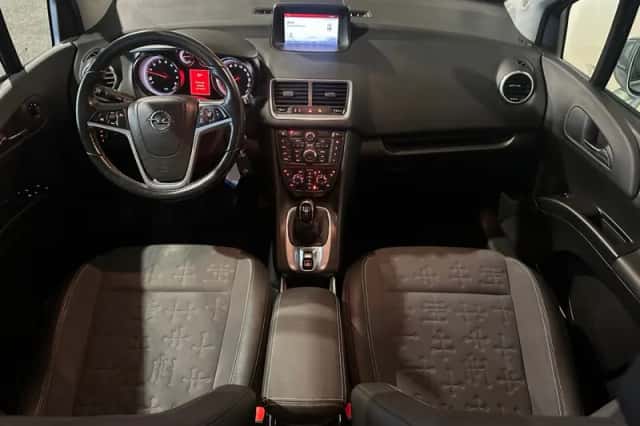 Opel Meriva (2015) thumbnail 2