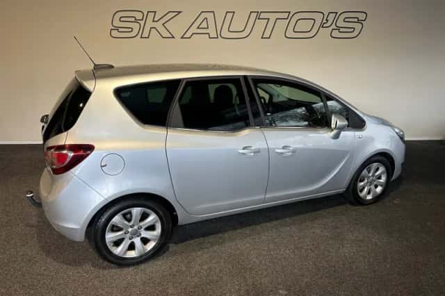 Opel Meriva (2015) thumbnail 3