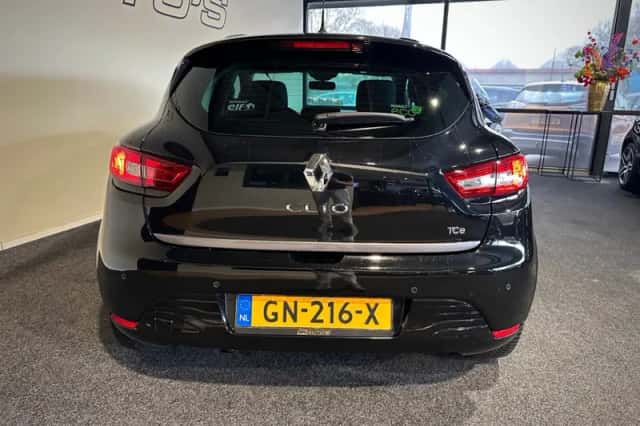 Renault Clio (2015) thumbnail 4
