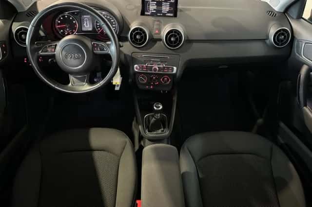 Audi A1 (2016) thumbnail 2