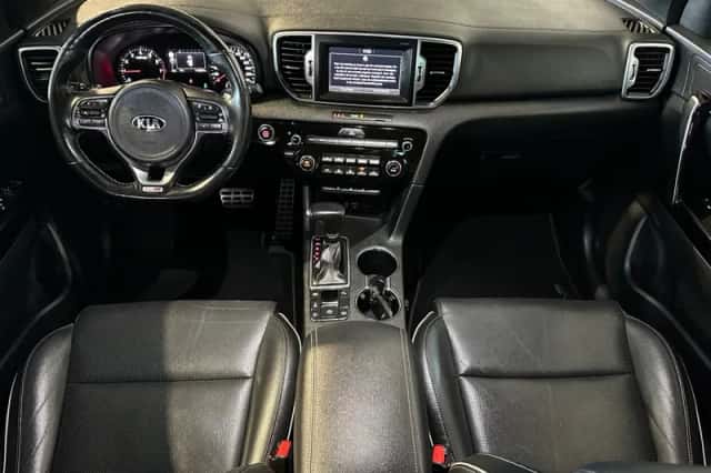 Kia Sportage (2018) thumbnail 2