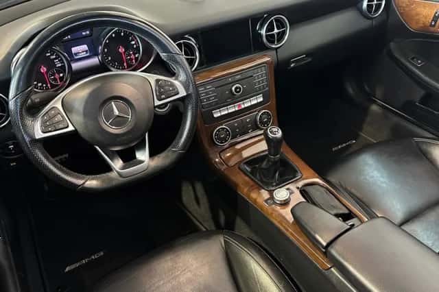 Mercedes-Benz SLC-Klasse (2016) thumbnail 2