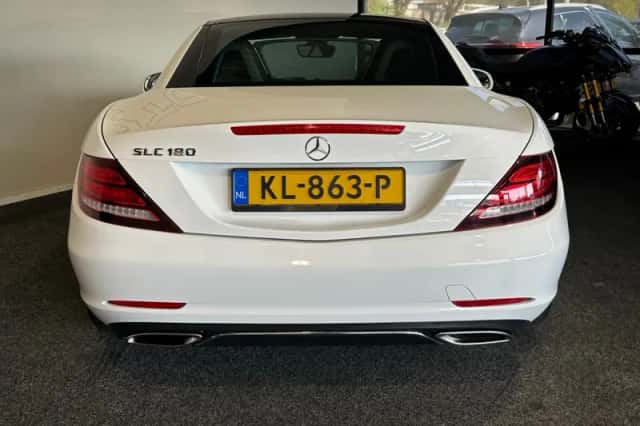Mercedes-Benz SLC-Klasse (2016) thumbnail 4