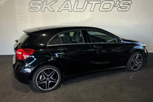 Mercedes-Benz A-Klasse (2015) thumbnail 3