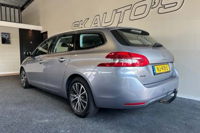 Peugeot 308 (2016) thumbnail 6