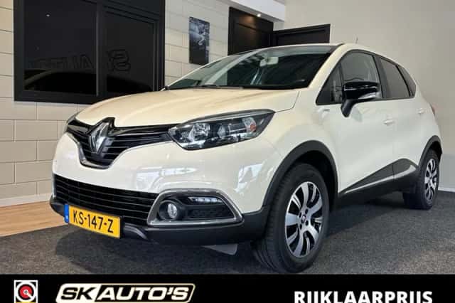 Renault Captur (2016) thumbnail 1