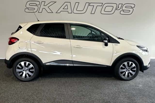 Renault Captur (2016) thumbnail 5