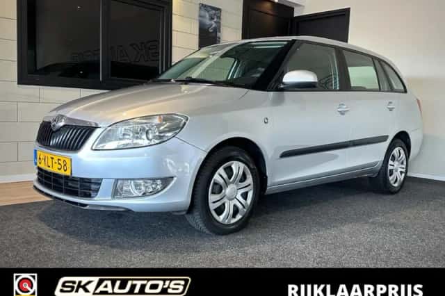 Škoda Fabia (2013) thumbnail 1