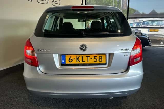 Škoda Fabia (2013) thumbnail 4