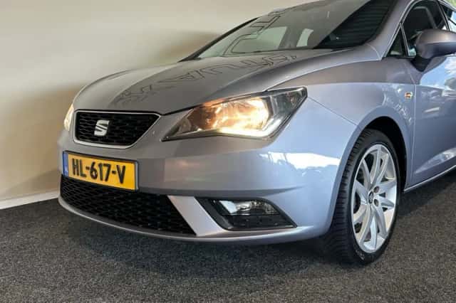 SEAT Ibiza (2016) thumbnail 6