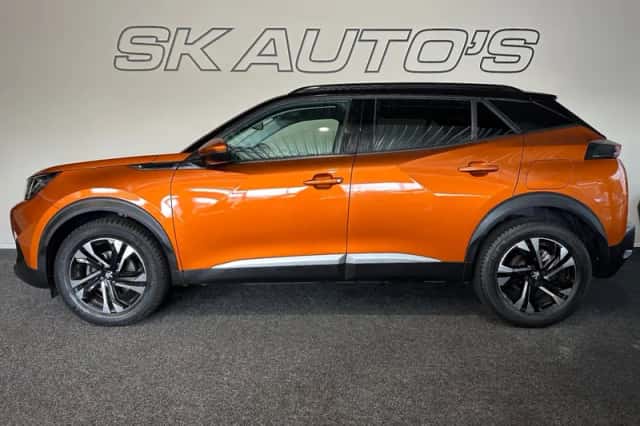Peugeot 2008 (2021) thumbnail 4