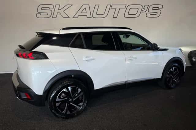 Peugeot 2008 (2020) thumbnail 3