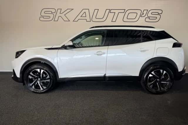 Peugeot 2008 (2020) thumbnail 5
