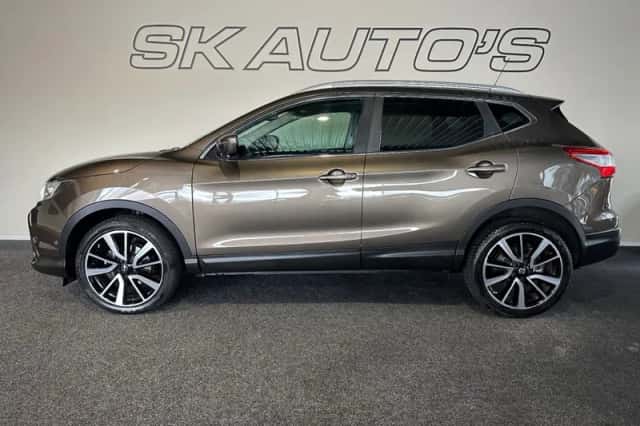 Nissan Qashqai (2015) thumbnail 5