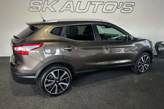 Nissan Qashqai (2015) thumbnail 6