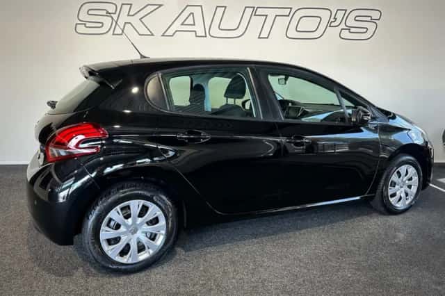 Peugeot 208 (2017) thumbnail 3
