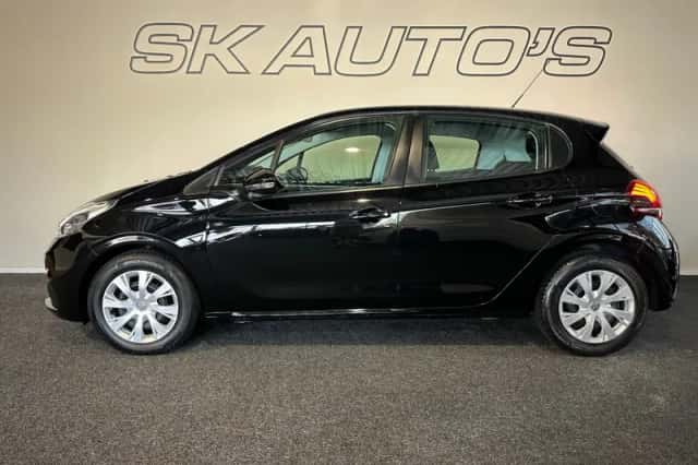 Peugeot 208 (2017) thumbnail 5