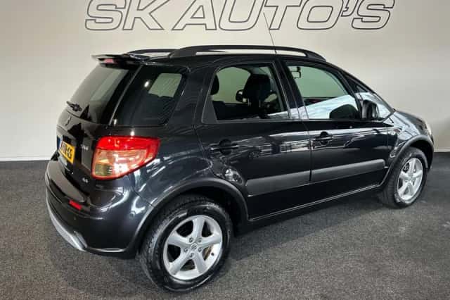 Suzuki SX4 (2007) thumbnail 3
