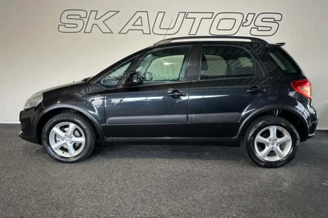 Suzuki SX4 (2007) thumbnail 5