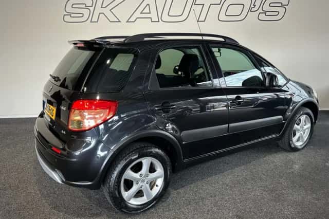 Suzuki SX4 (2007) thumbnail 6