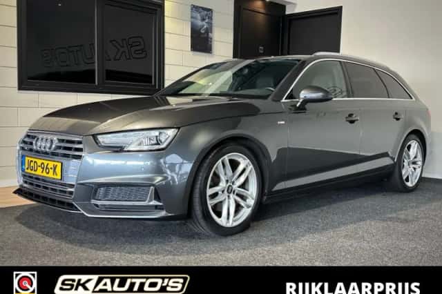 Audi A4 (2019) thumbnail 1
