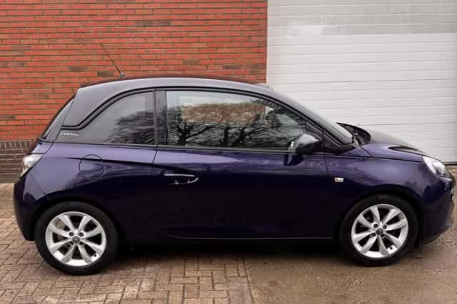 Opel Adam (2014) thumbnail 3