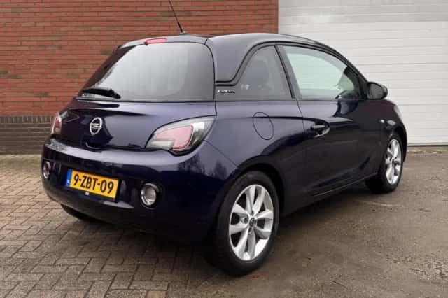 Opel Adam (2014) thumbnail 4