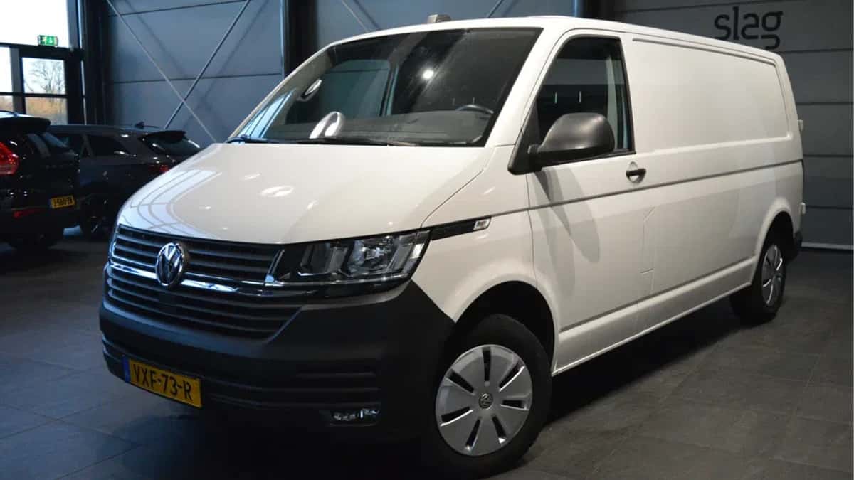 Volkswagen Transporter (2019) — foto 1