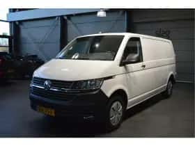 Volkswagen Transporter (2019) thumbnail 2