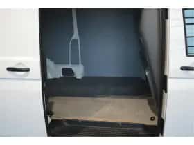 Volkswagen Transporter (2019) thumbnail 5