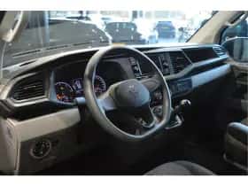 Volkswagen Transporter (2019) thumbnail 16