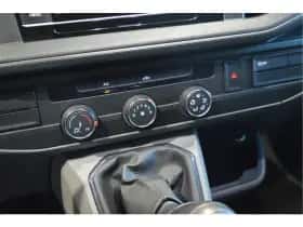 Volkswagen Transporter (2019) thumbnail 20