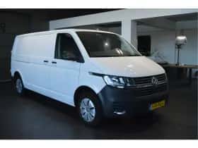 Volkswagen Transporter (2019) thumbnail 3