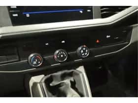 Volkswagen Transporter (2019) thumbnail 20